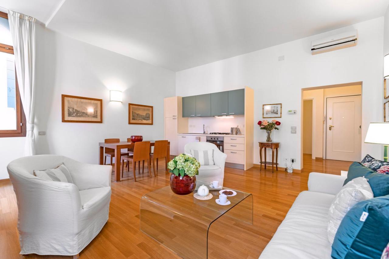 Ca Jole San Marco Apartment M02704210223 Venesia Bagian luar foto