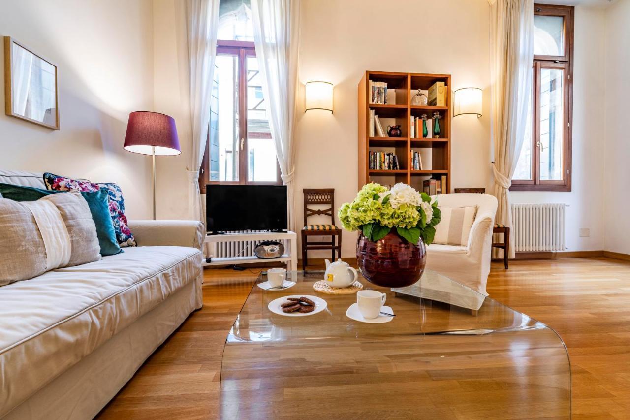 Ca Jole San Marco Apartment M02704210223 Venesia Bagian luar foto